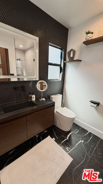 3845 Olympiad Drive, View Park CA: https://media.crmls.org/mediaz/7a627b86-8232-4c1c-901a-98d6ca4243f6.jpg