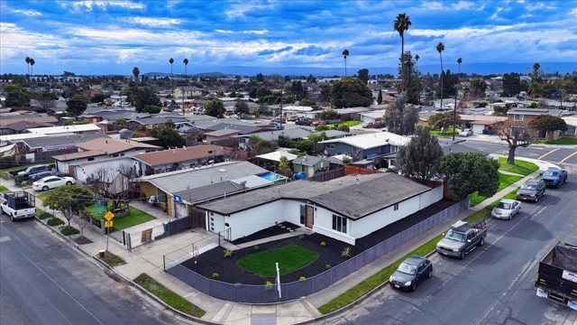27707 La Porte Ave, Hayward CA: https://media.crmls.org/mediaz/7a635a55-6d20-4e7b-9540-9802ba0a596c.jpg