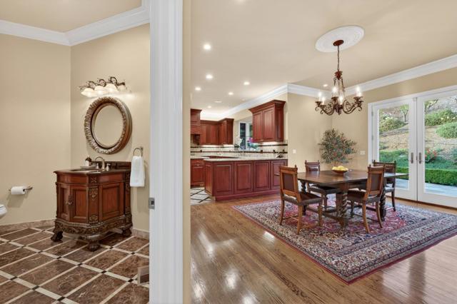 9540 Via Del Oro, Gilroy CA: https://media.crmls.org/mediaz/7a639e37-6c68-4084-86e3-689eba0b2f84.jpg