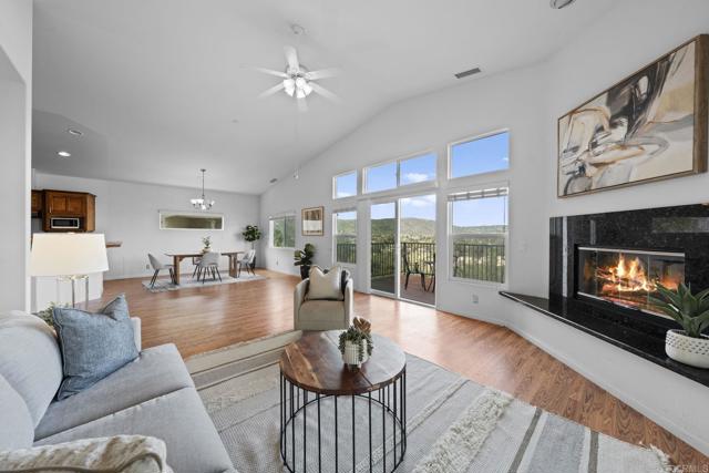 Detail Gallery Image 7 of 34 For 15615 Vista Vicente Dr #18,  Ramona,  CA 92065 - 3 Beds | 2/1 Baths