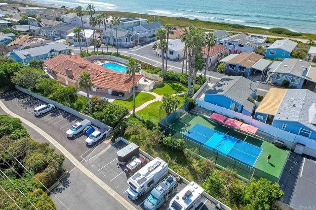 6496 Friendly Place, Carlsbad CA: https://media.crmls.org/mediaz/7a661fb0-4375-4306-836d-bb54d4c4c91a.jpg