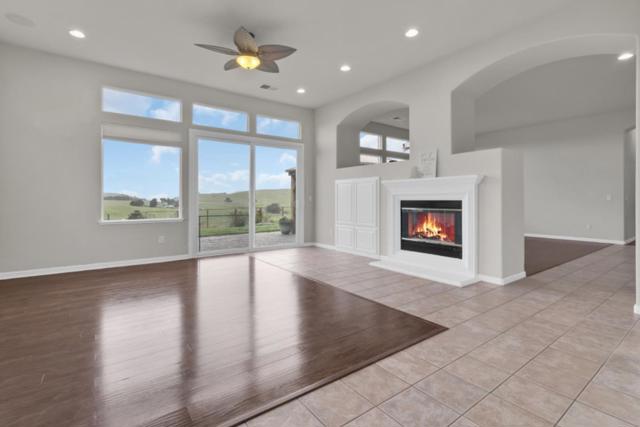 820 Via Vaquero Norte, San Juan Bautista CA: https://media.crmls.org/mediaz/7a66625e-b192-44a7-8124-bc33ad803504.jpg