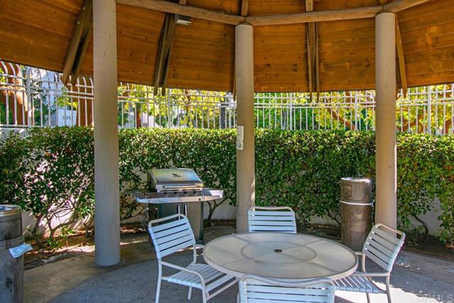 Detail Gallery Image 42 of 46 For 8448 via Sonoma #100,  La Jolla,  CA 92037 - 2 Beds | 1/1 Baths