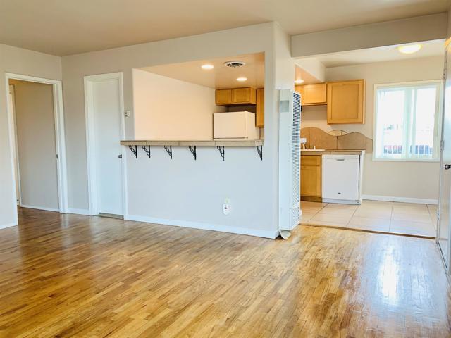 Image 13 of 20 For 1173 Felspar St.