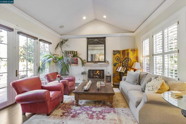 Image 12 of 49 For 526 Justin Morgan Dr