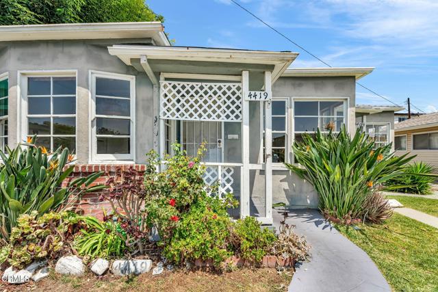 4419 4419 1/2 Corliss Street, Los Angeles CA: https://media.crmls.org/mediaz/7a69c3bc-3167-42fd-9f58-fe9054343d07.jpg