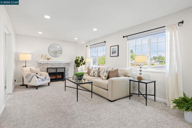 127 Elvira St, Livermore CA: https://media.crmls.org/mediaz/7a6af83b-9b44-41f8-b35f-4afed5e98d7c.jpg