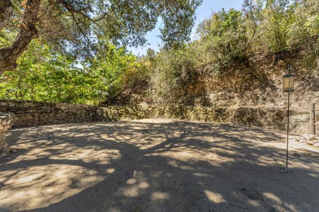 53 Southbank Road, Carmel Valley CA: https://media.crmls.org/mediaz/7a6b48e3-5b32-4c58-bf4b-77701f1a0340.jpg
