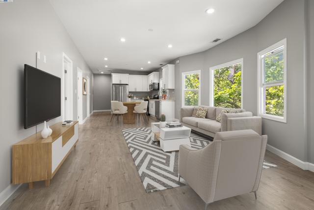 193 W Macarthur Blvd, Oakland CA: https://media.crmls.org/mediaz/7a6d0d1b-0aeb-4020-ad50-25a896de04c9.jpg
