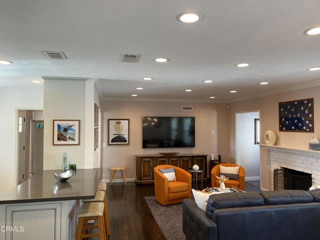 Detail Gallery Image 6 of 46 For 378 Grand Ave, Monrovia,  CA 91016 - 4 Beds | 2/1 Baths