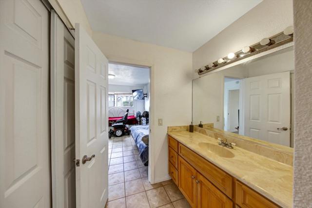 1420 Hilltop Drive, Chula Vista CA: https://media.crmls.org/mediaz/7a6e973c-2c63-4cdf-bd95-f9c231253b22.jpg