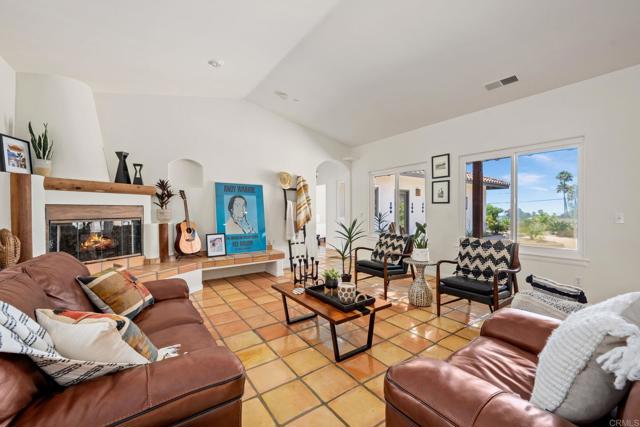 869 Eugenie Avenue, Encinitas CA: https://media.crmls.org/mediaz/7a6e9bbf-c84c-4a78-a888-dd8a2fbfa7b3.jpg