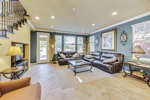 Image 24 of 53 For 3851 Silvera Ranch Dr