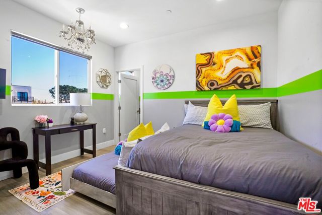 5853 Vineland Avenue, North Hollywood CA: https://media.crmls.org/mediaz/7a6f10e3-35ce-4d06-a384-394fd410e852.jpg