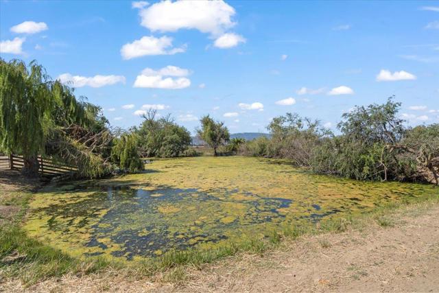 2675 Pacheco Pass Highway, Gilroy CA: https://media.crmls.org/mediaz/7a6f4cec-0fbb-4c57-9325-a0484d7e1caf.jpg