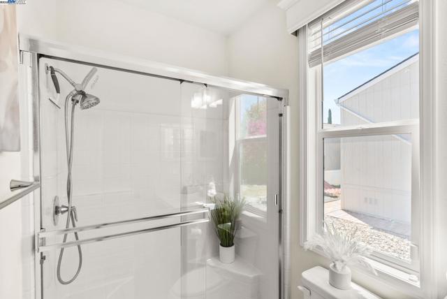 65 Pali, Pittsburg CA: https://media.crmls.org/mediaz/7a6fbdc1-ddec-42cd-a5f3-800fb0b5e930.jpg