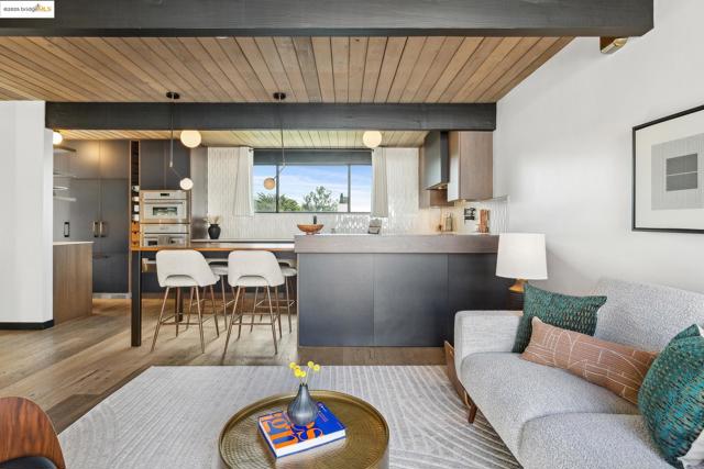 8156 Coach Dr, Oakland CA: https://media.crmls.org/mediaz/7a713d32-a7c9-4255-a3a6-adea0c3899c7.jpg