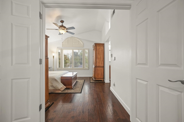 Image 14 of 34 For 415 Orchard View Ave