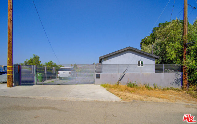 2617 Sierra Street, Los Angeles CA: https://media.crmls.org/mediaz/7a722d96-7734-4789-872c-9f14399b9810.jpg