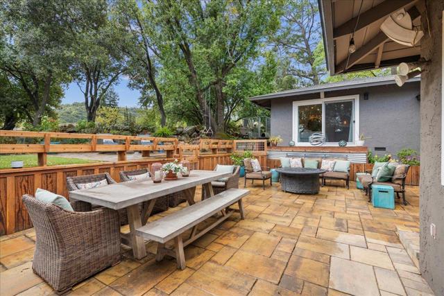 6641 Leyland Park Drive, San Jose CA: https://media.crmls.org/mediaz/7a722e07-dfd2-439b-970d-5b0e1f3a3d4f.jpg