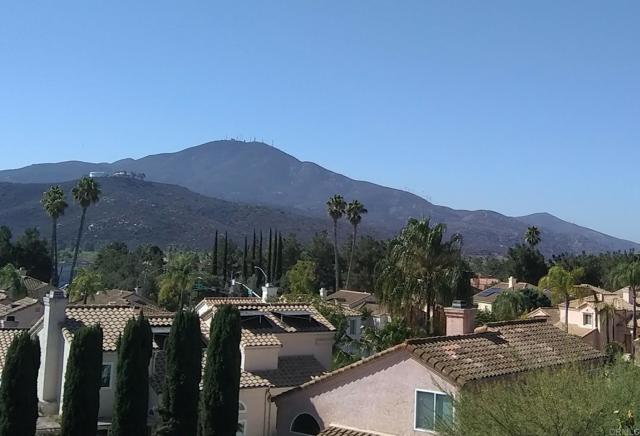 11738 Monte View Court, El Cajon CA: https://media.crmls.org/mediaz/7a723d03-ffc5-4cff-b6cd-49e23c24324d.jpg