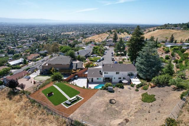 950 Macduff Court, San Jose CA: https://media.crmls.org/mediaz/7a729467-95f6-43be-8b59-819f02c97234.jpg
