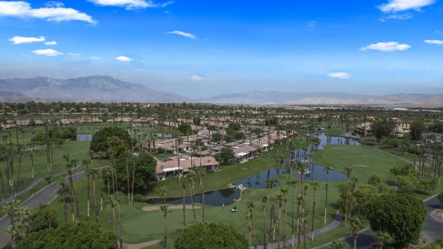 76676 Chrysanthemum Way, Palm Desert CA: https://media.crmls.org/mediaz/7a731e61-82d3-4f40-9770-504d6d553e18.jpg