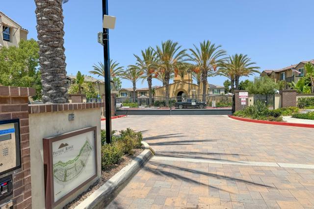 1201 Via Lucero, Oceanside CA: https://media.crmls.org/mediaz/7a73d246-7ea1-43a8-aac9-38d193f090e0.jpg
