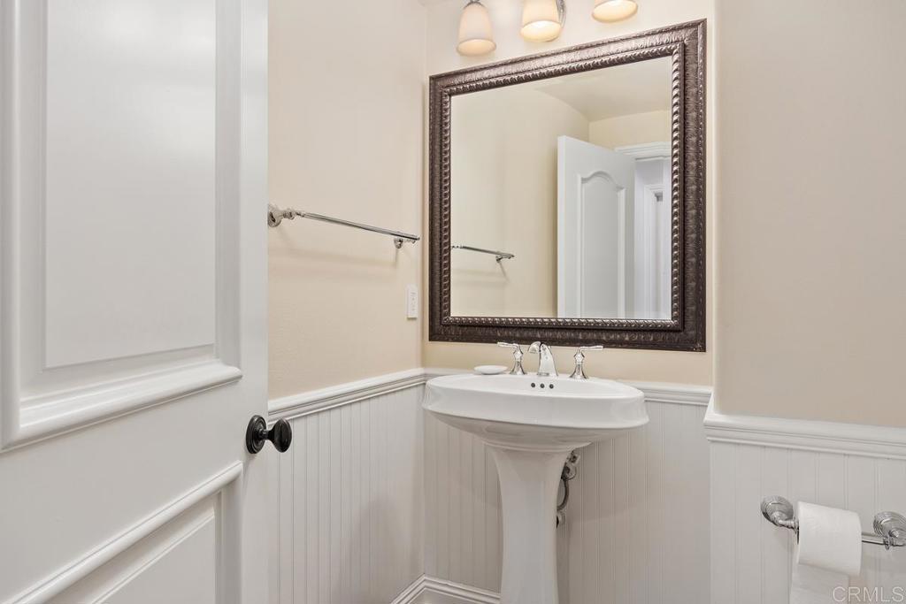 7061 Heron Circle - photo 19