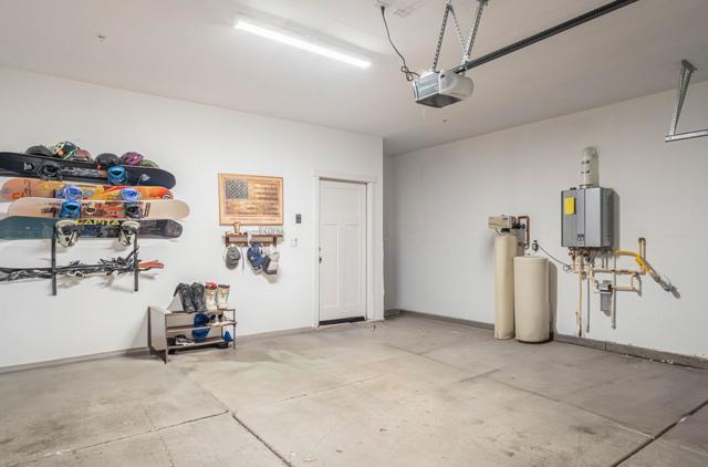 19130 Fallingwater Lane, Marina CA: https://media.crmls.org/mediaz/7a74ffb9-256f-4a25-a20d-9c155c3e862a.jpg