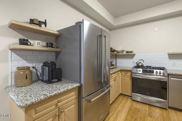 Detail Gallery Image 10 of 34 For 436 Poli St #311,  Ventura,  CA 93001 - 2 Beds | 2 Baths
