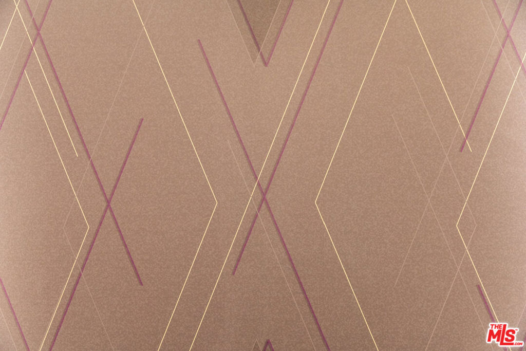 https://media.crmls.org/mediaz/7a76547a-6838-486d-a3c6-2e044809b2f8.jpg?preset=X-Large