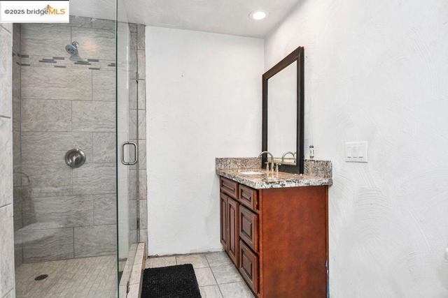 5071 Bonwell Drive, Concord CA: https://media.crmls.org/mediaz/7a76e990-6351-4800-a95b-4845bb1f5d9d.jpg