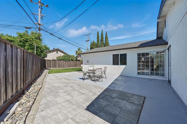 42948 Applewood Street, Fremont CA: https://media.crmls.org/mediaz/7a772414-4aaf-4e23-881d-fa1763d52e33.jpg