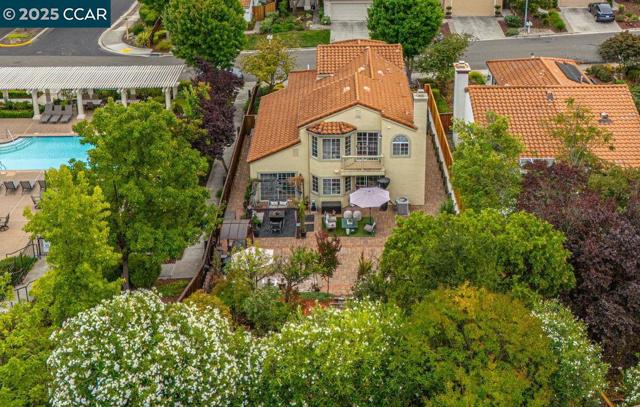 2120 Goldenrod Lane, San Ramon CA: https://media.crmls.org/mediaz/7a774c09-72f6-4c99-ab34-f912474a4970.jpg