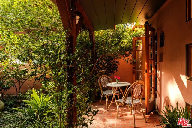 4 Bed Home for Sale in Los Angeles, California