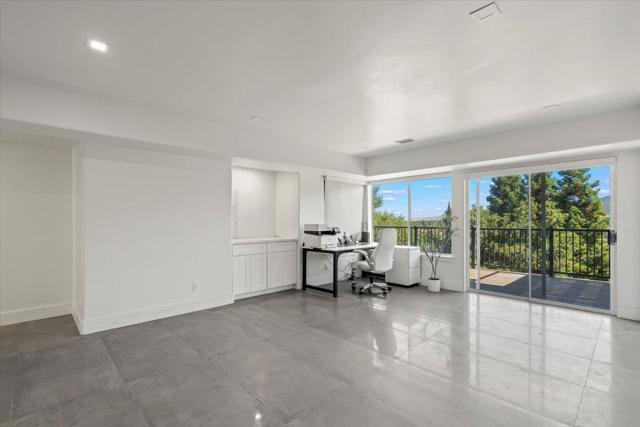 1501 Welburn Avenue, Gilroy CA: https://media.crmls.org/mediaz/7a786b6d-13d9-4a3c-860c-a9de5b4abe82.jpg