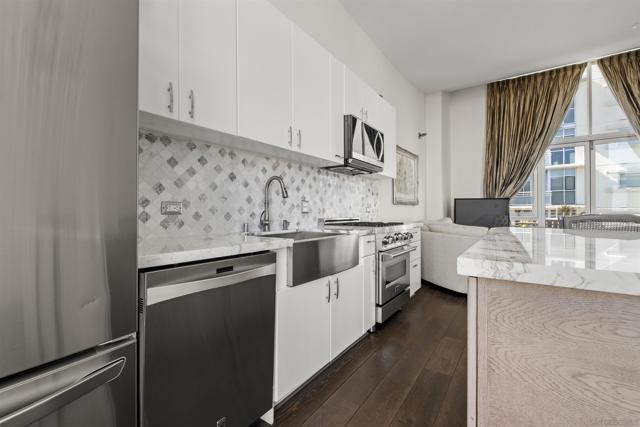 3788 Park Blvd, San Diego CA: https://media.crmls.org/mediaz/7a78da59-6146-44f9-ab1d-c51a7f56ca89.jpg