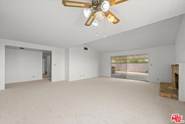 820 N 16th Street, Montebello CA: https://media.crmls.org/mediaz/7a796df3-4ec0-46d8-aebf-8dc3c1553ca7.jpg