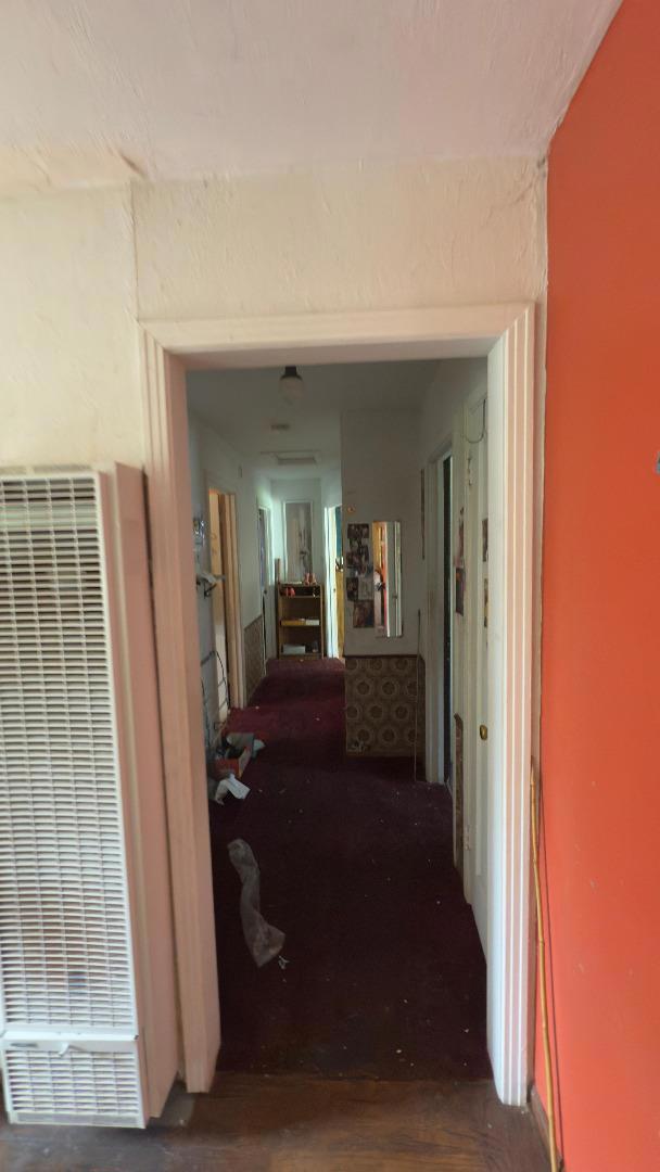 909 Elizabeth Way, Sunnyvale CA: https://media.crmls.org/mediaz/7a7976ad-38ce-4838-b852-b0f68ef1f9d3.jpg