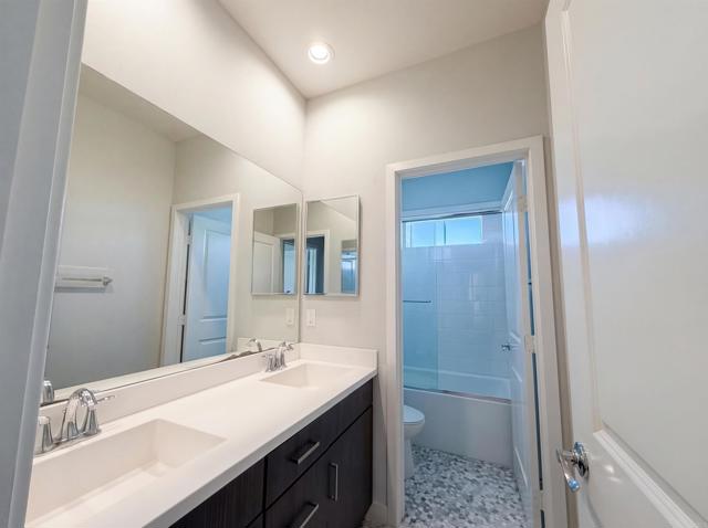 Detail Gallery Image 24 of 36 For 951 Camino Aldea, Chula Vista,  CA 91913 - 4 Beds | 3 Baths