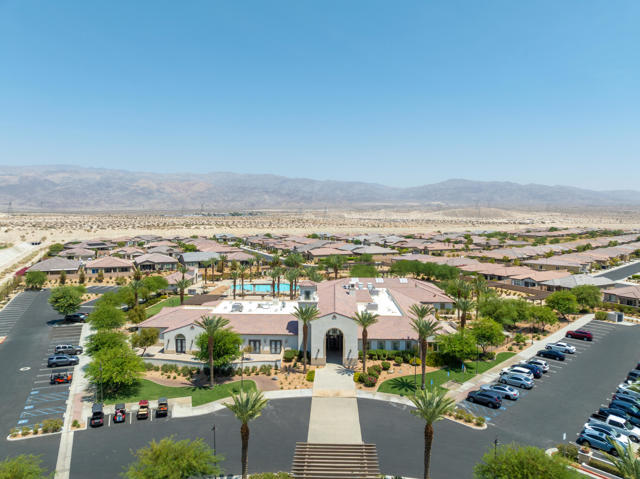 43606 Treviso Drive, Indio CA: https://media.crmls.org/mediaz/7a7a0279-c8b1-4fe5-98cd-0758638a3d91.jpg