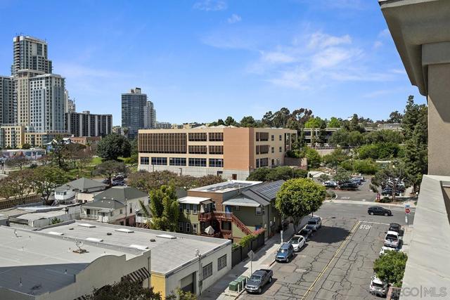 1400 Broadway, San Diego CA: https://media.crmls.org/mediaz/7a7a05f2-3d4c-43e6-8a82-d5c2ba61778c.jpg