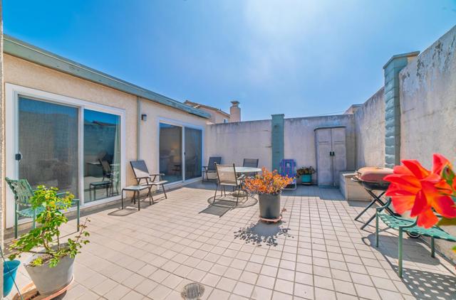 1619 Seville Street, Salinas CA: https://media.crmls.org/mediaz/7a7a9718-7be2-412c-86ad-f9f023d22197.jpg