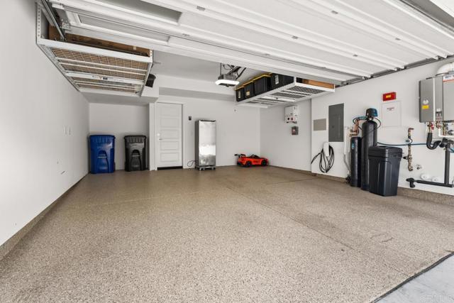 10416 Adamson Way, San Diego CA: https://media.crmls.org/mediaz/7a7b546f-2101-4420-b643-9c53f64fc5fe.jpg