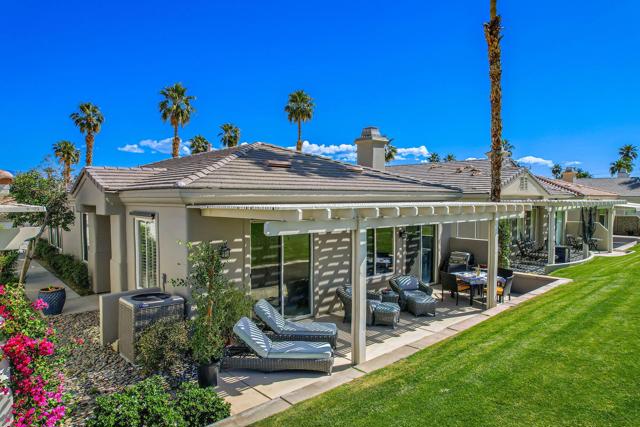 78071 Calle Norte, La Quinta CA: https://media.crmls.org/mediaz/7a7bd713-5bdd-4472-bbb1-def2cd174365.jpg