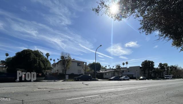 Detail Gallery Image 8 of 64 For 1104 N Lake Ave, Pasadena,  CA 91104 - – Beds | – Baths