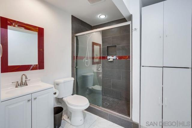15380 Via La Gitano, Poway CA: https://media.crmls.org/mediaz/7a7d5d9a-12cf-45eb-b9f0-cf3fcfb14d56.jpg