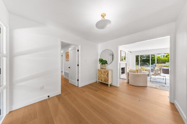 1575 Kingswood Drive, Hillsborough CA: https://media.crmls.org/mediaz/7a7d5ebe-ccc8-4107-b184-89553c4eefbc.jpg