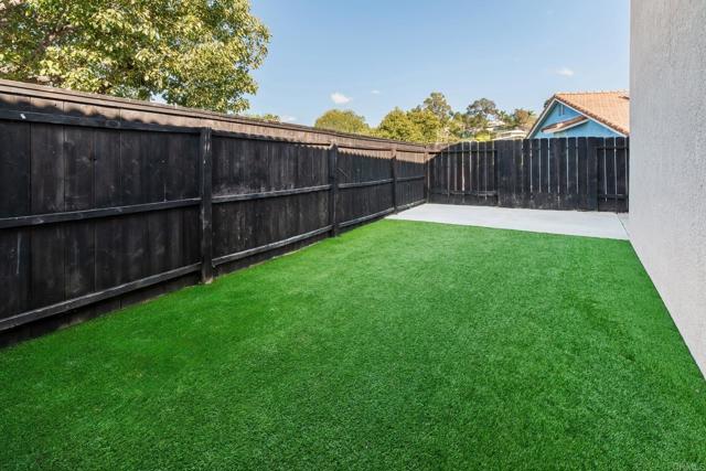 Detail Gallery Image 24 of 26 For 1149 Cochise Ct, Vista,  CA 92084 - 4 Beds | 3 Baths